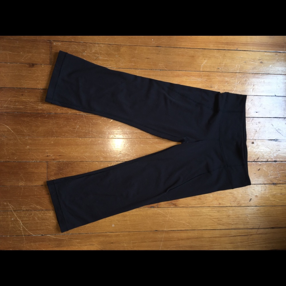 Lululemon Gather and Crow Cropped leggings
